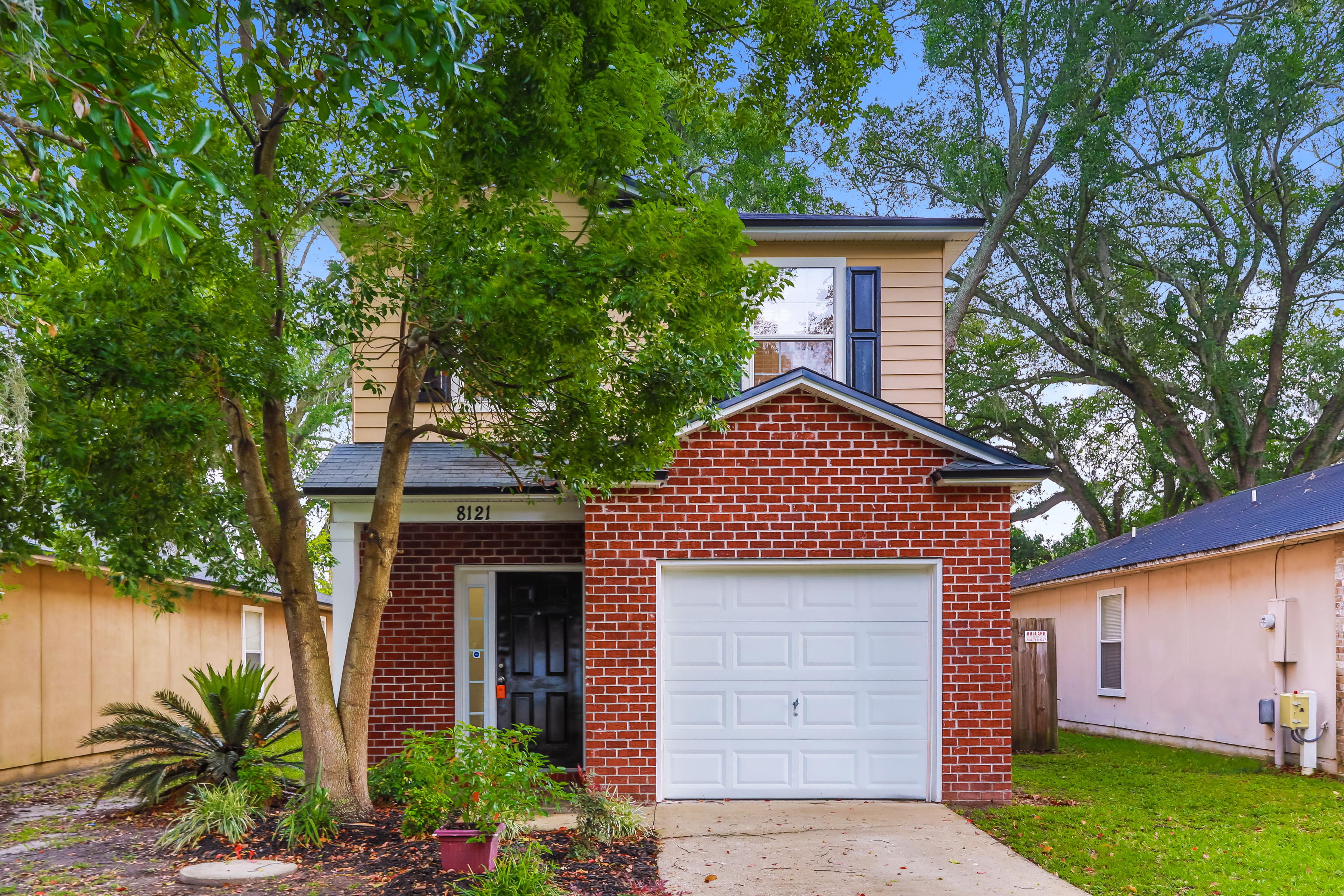 8121 Oden Ave Jacksonville, FL 32216